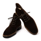Boot "Handstitched Ankle" aus dunkelbraunem Wildleder - reine Handarbeit