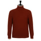 Exklusiv für Michael Jondral: Weinroter Rollkragenpullover aus schottischem 4-Ply Kaschmir on